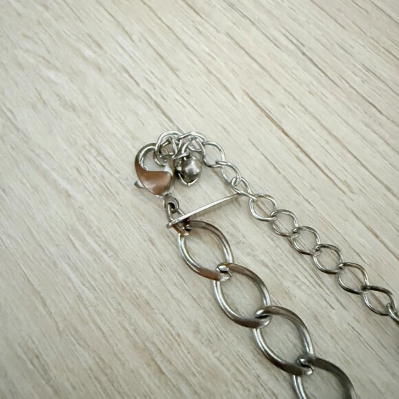 🌼✨ Layered Statement Necklace – Multi-Strand Chains, Crystals & Shell Beads - Picture 12 of 12